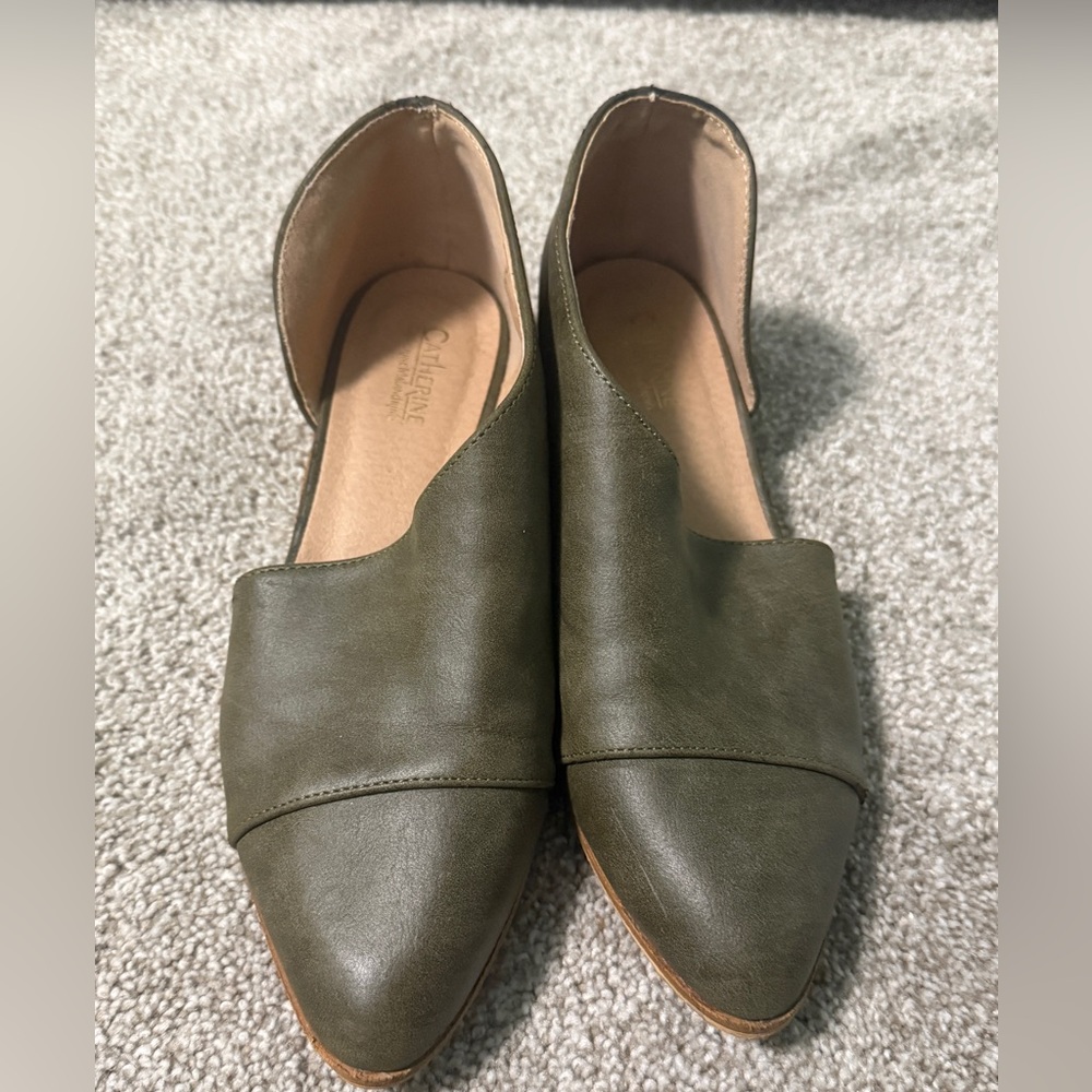 Catherine Malandrino Olive Green Pointed D'Orsay Flats